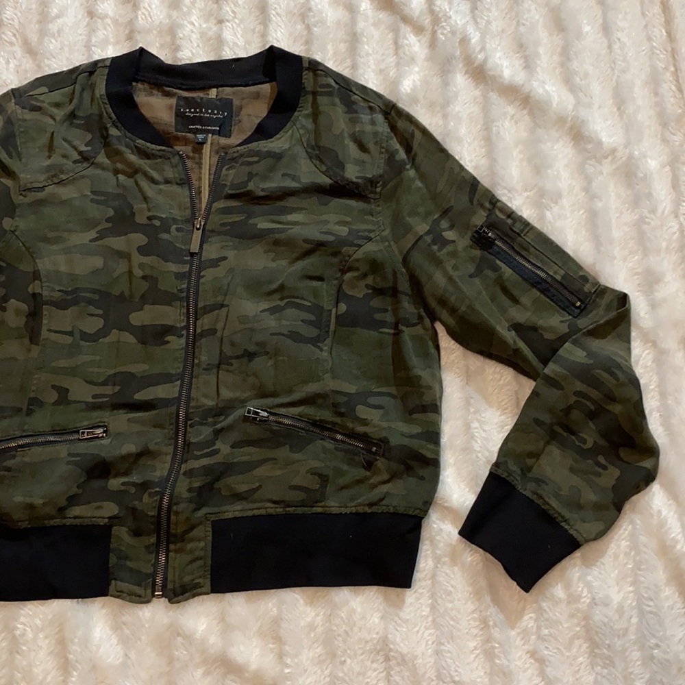 Camo Print Jacket Army Print Size Large Coat Long… - image 2